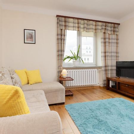 Metro Raclawicka Cozy Studio Apartment By Noclegi Renters Varsó Kültér fotó