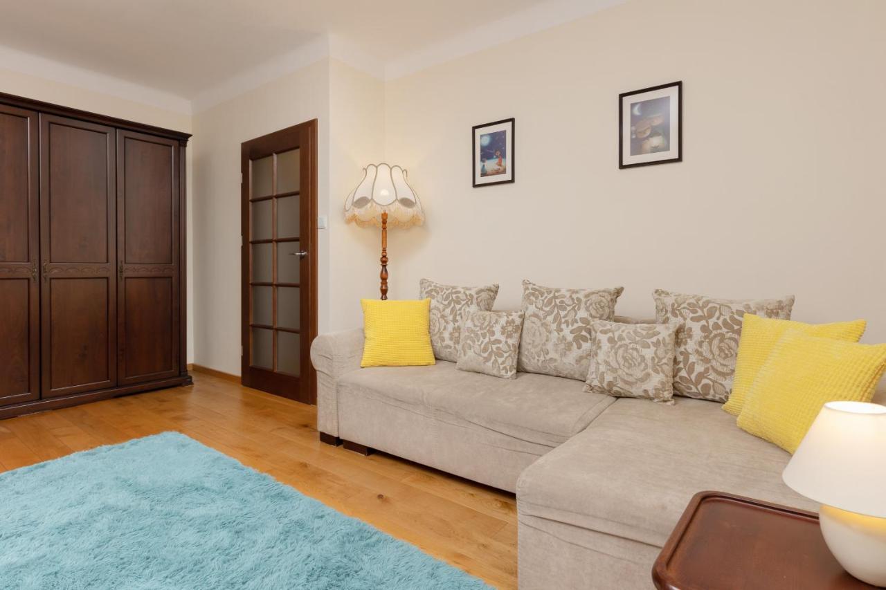 Metro Raclawicka Cozy Studio Apartment By Noclegi Renters Varsó Kültér fotó