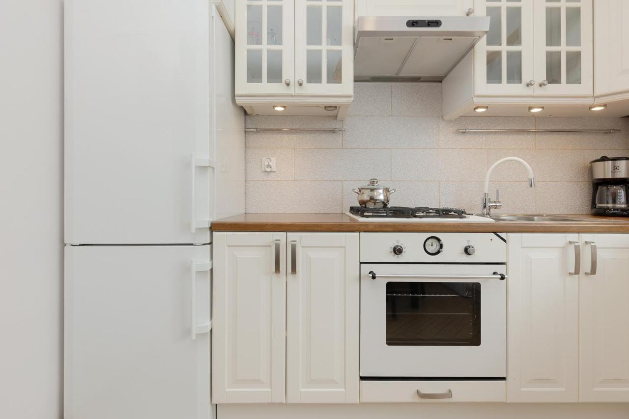 Metro Raclawicka Cozy Studio Apartment By Noclegi Renters Varsó Kültér fotó