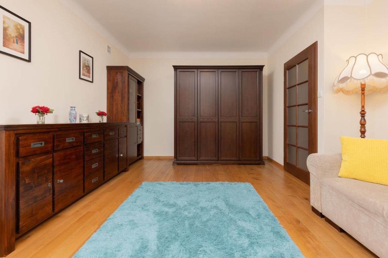 Metro Raclawicka Cozy Studio Apartment By Noclegi Renters Varsó Kültér fotó